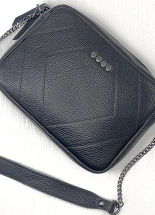 Жіноча шкіряна сумка vera pelle чорна міні сумка з ланцюжком трендова маленька сумочка