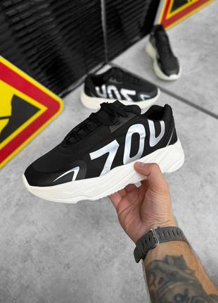 Кроссовки boost 700 whete/black2 фото