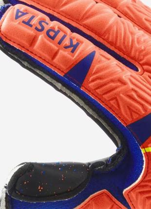 Детские вратарские футбольные перчатки размер 6 kipsta viralto shielder красно-синий
