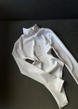 Боді з високими боками