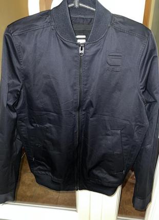 Куртка бомбер