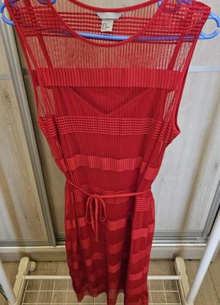 Шикарное красное платье м