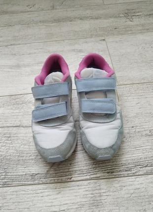 Легкие кроссовки 3