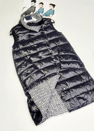 Двусторонняя жилетка minority.