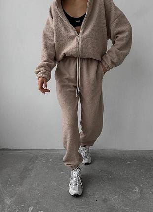 Теплый спортивный костюм