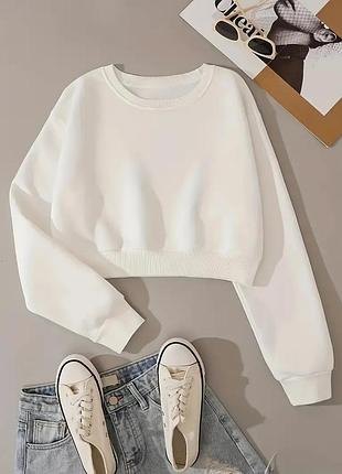 Свитшот с круглым вырезом