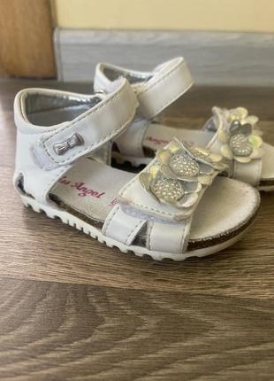 Босоножки для девочки