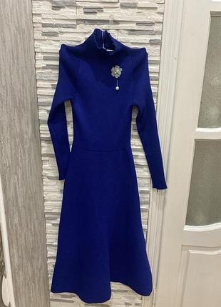 Плаття в рубчик