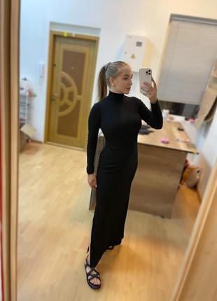 Вʼязана сукня