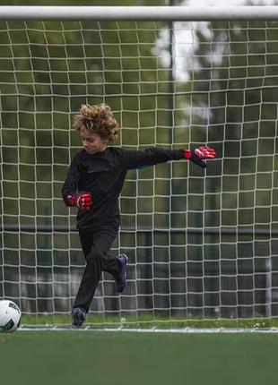 Детские вратарские футбольные перчатки размер 5 kipsta superesist красно-черный