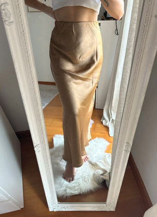 Шовкова спідниця бежева, довжина міді xs-s