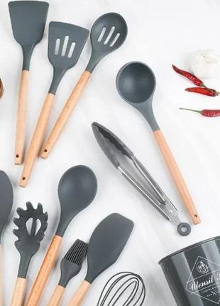Набір кухонного приладдя