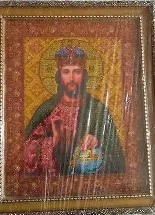 Икона вышита бисером в рамке