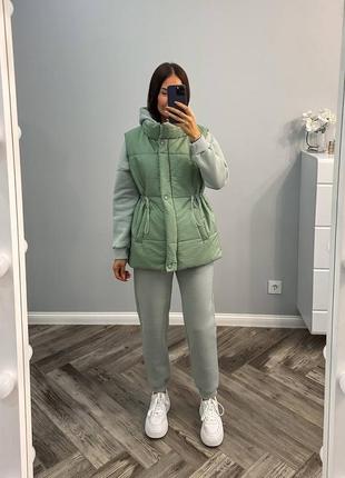 Спортивный костюм + жилетка