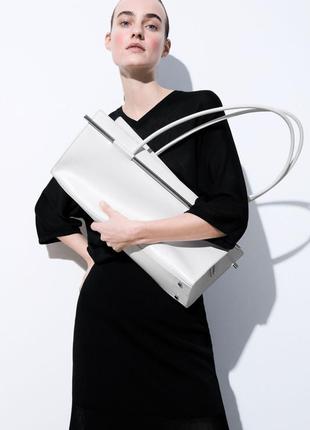 Новая кожаная брендовая сумка cos структурированная держит форму