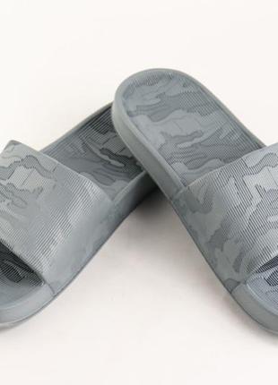 Шлепки шлепанцы