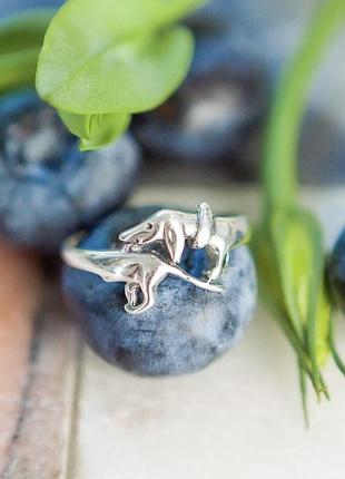 Срібна мініатюрна каблучка ручної роботи такса