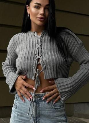 Кофта на шнуровке серая молоко