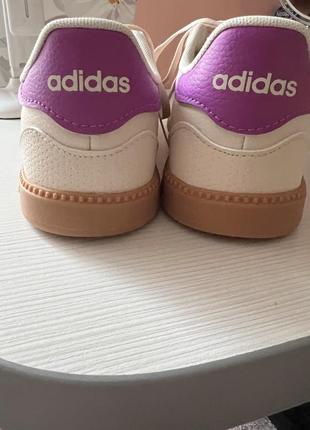 Adidas взуття