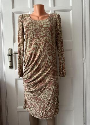 /е нюансы / платье по фигуре / платье со складками сбоку