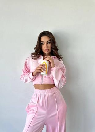 Спортивный костюм женский