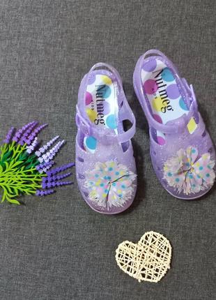 Силіконові босоніжки nutmeg kids