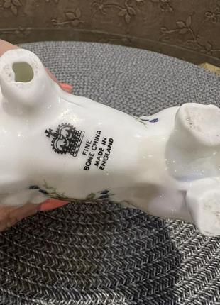 Фарфоровая статуэтка собака пекинес шпиц