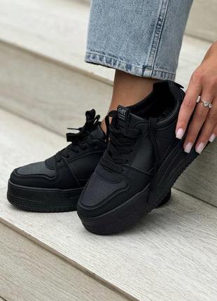 Кросівки жіночі black