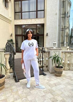 Костюм спортивный