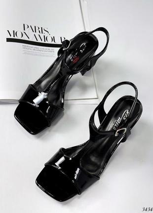 Черные лакированные босоножки на удобном каблуке, арт. 343416 фото