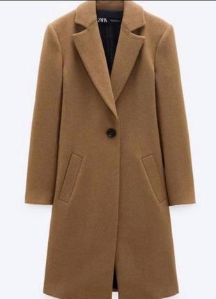 Бежеве пальто zara