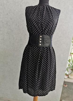 Легка сукня, можна під поясочок