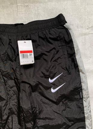 Спортивные штаны nike swoosh2 фото