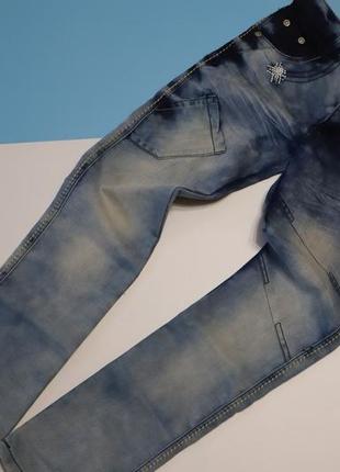 Красивые стильные джинсы варенки мальчику голубые1 фото