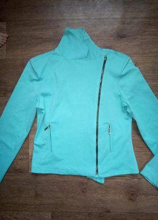 Стильний жакет-косуха