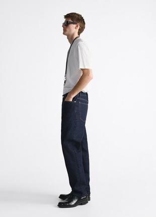Прямые темные джинсы zara