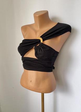 Plt цікавий асиметричний топ топік з кільцем чорний новий prettylittlething