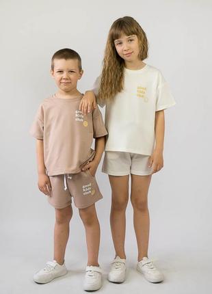 Літній комплект дитячий шорти і футболка оверсайз, костюм двонитка літній дитячий бежевий молочний9 фото