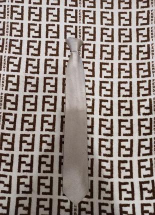 Красивый галстук