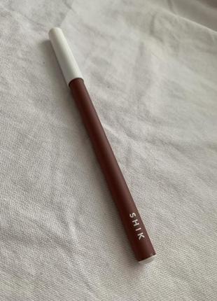 Олівець для губ1 фото