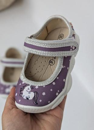 Капці у садочок для дівчинки з єдинорогами, тапочки у садок weestep, розмір 22-29