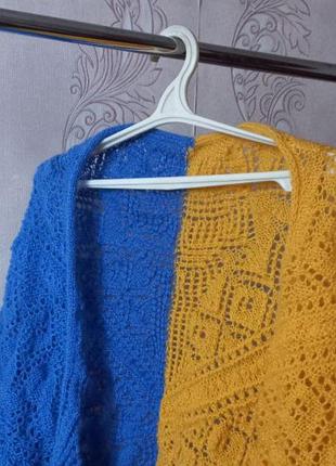 Шаль в патріотичному стилі