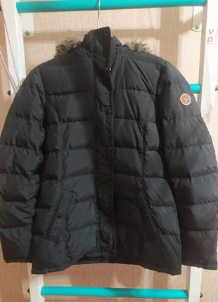 Женский пуховик от tommy hilfiger