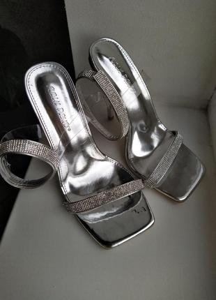 Туфли зеркальные на каблуке с камнями4 фото