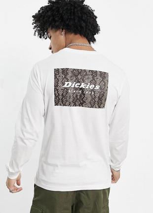 Лонгслив dickies белого цвета.