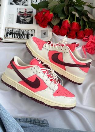 Nike dunk low pink