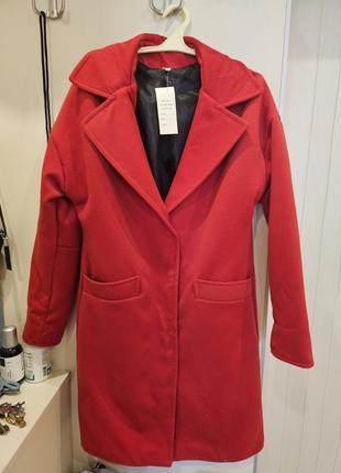 Червоне кашемірове пальто5 фото