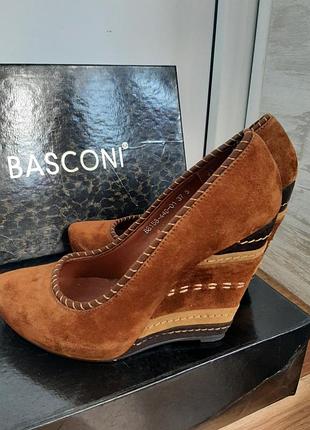 Замшиві туфлі на танкетці basconi, 37 р, 24 см