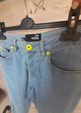 Укороченные джинсы love moschino3 фото