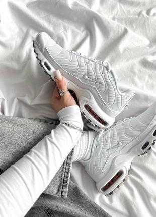 Кроссовки nike air max plus tn'triple white9 фото